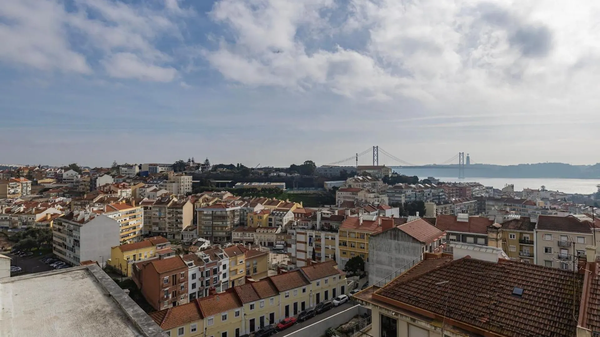 Tagus Views II Apartment Lisbon